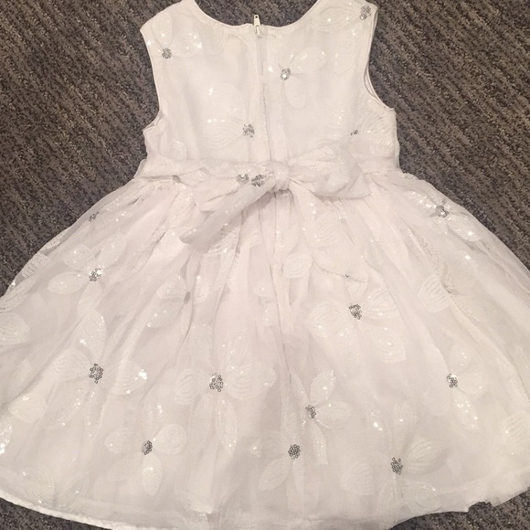 Dress - Picture 4 of 5